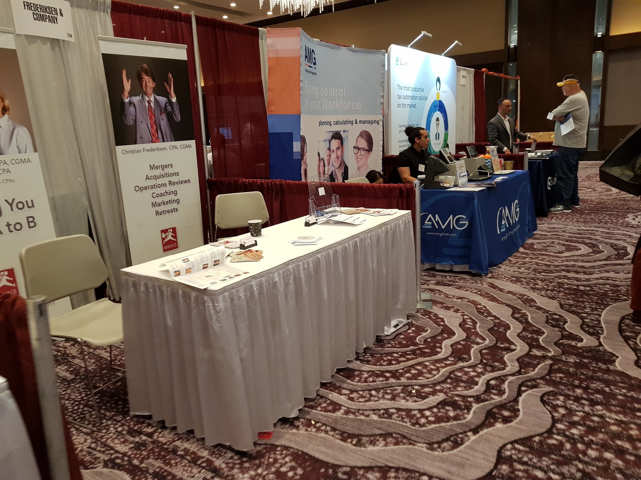 Trade show photo 14