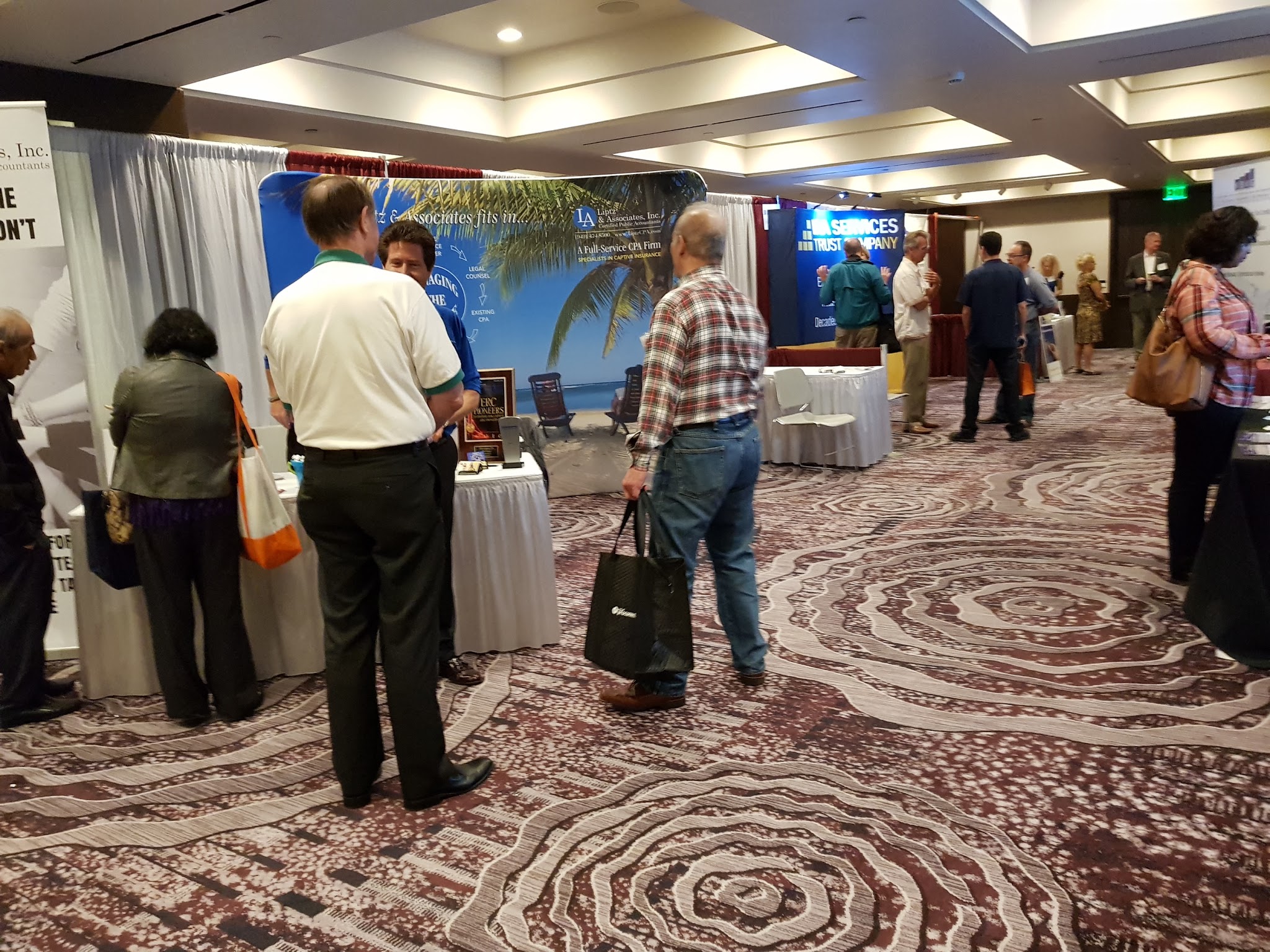 Trade show photo 30