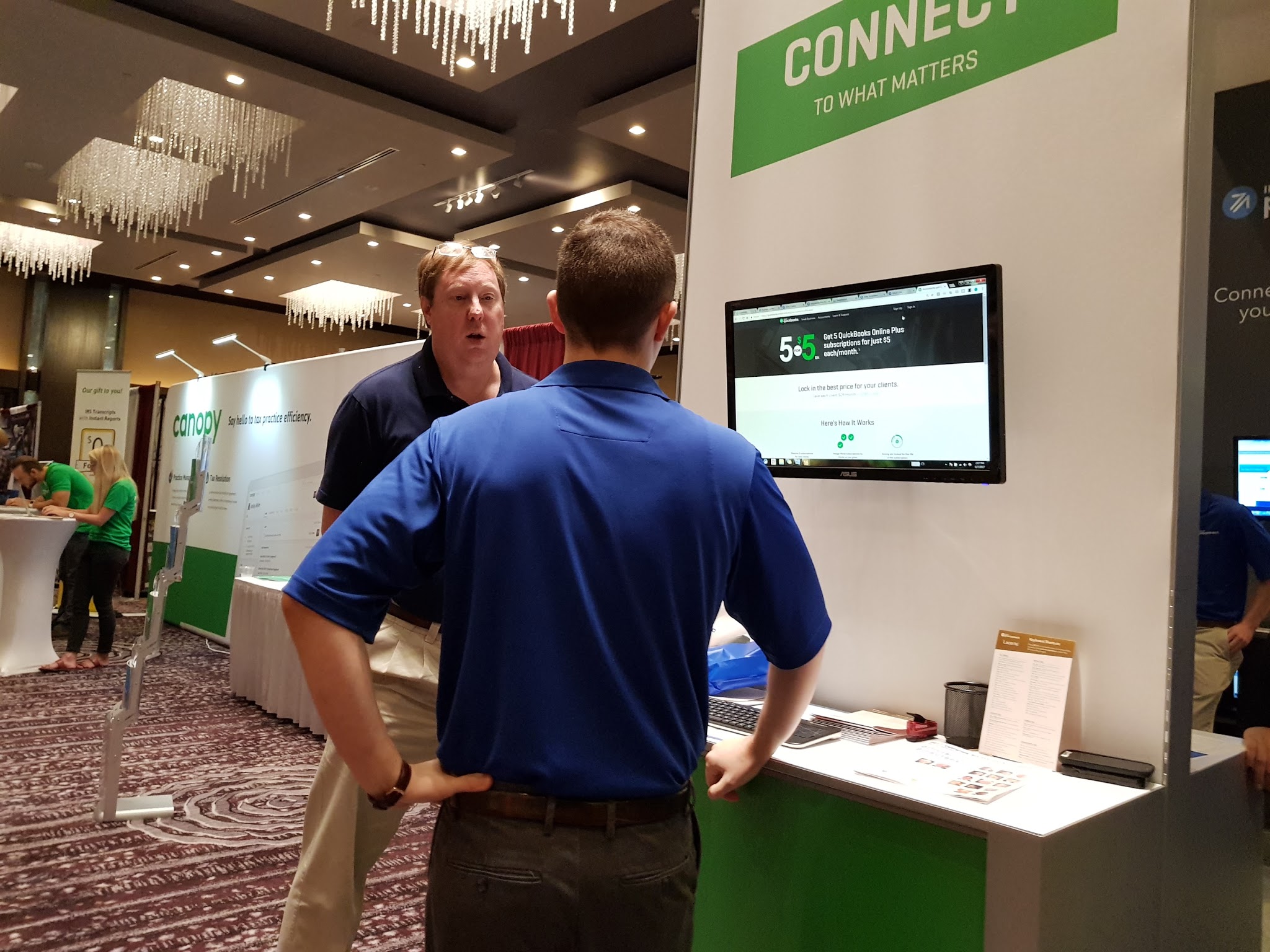 Trade show photo 32