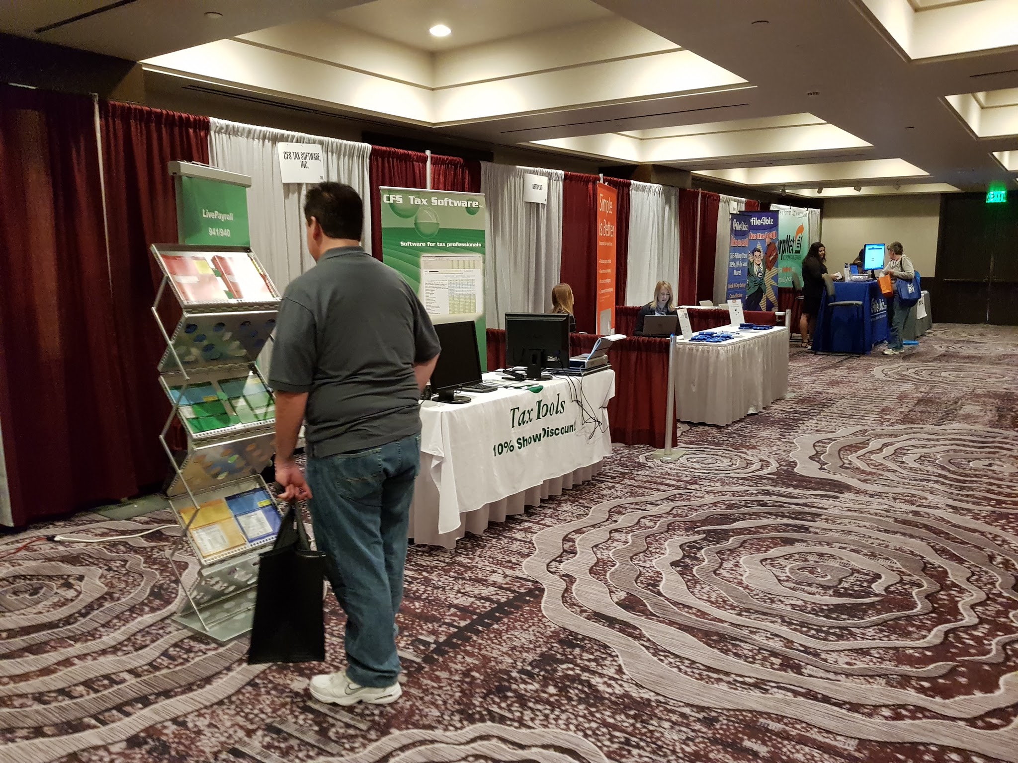 Trade show photo 21