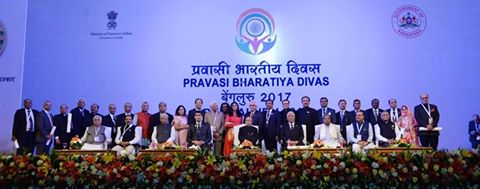 Group Photo: Sharing a picture of Pravasi Bhartiya Samman Awardees 2017 with the President of India, Hon’ble Pranab Mukherjee and other Dignitaries on stage.