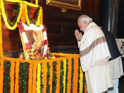 “I salute Netaji Subhas Chandra Bose on his birth anniversary. His valour played a major role in freeing India from colonialism” #NarendraModi